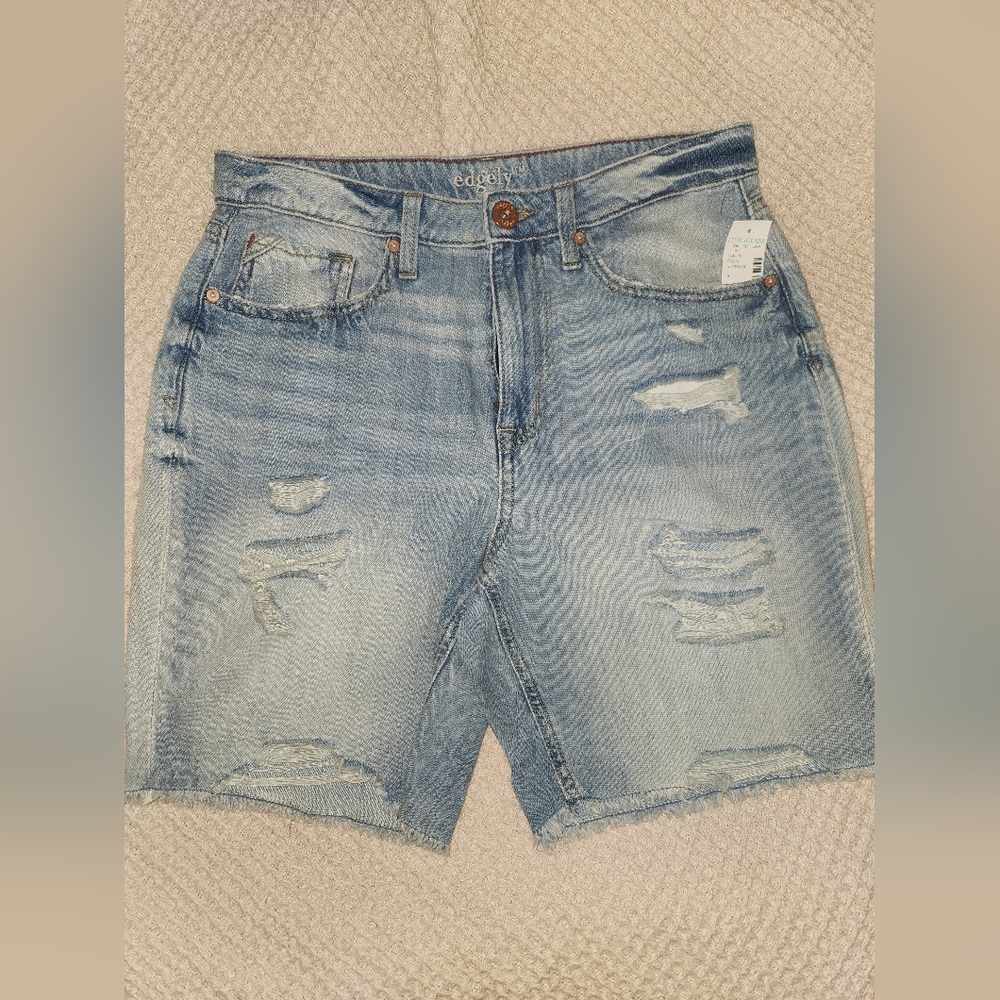Maurices women's destructed Bermuda shorts